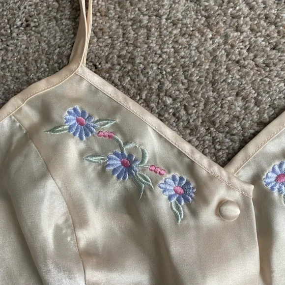 Elegant Cream Embroidered Satin Cami Top Floral Embroidered Vintage Fairy Grunge - Picture 2 of 10